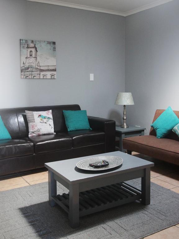 Smithland Guest Apartments Cape Town Bellville Extérieur photo
