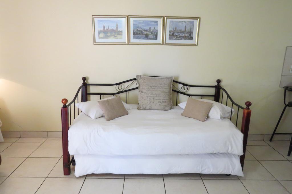 Smithland Guest Apartments Cape Town Bellville Extérieur photo